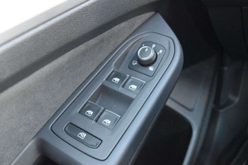 Volkswagen Golf VIII Variant 1.5 eTSI 150KM 2024 Volkswagen Golf SalonPL 1.5eTSI 150KM Variant DSG Pakiety ACC ALU17 Gwaran, zdjęcie 25