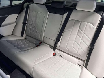 BMW Seria 5 G90-91 2026 BMW Seria 5 530e xDrive Sport Sedan 2.0 (299KM) 2026, zdjęcie 11