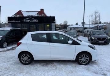 Toyota Yaris III Hatchback 5d Facelifting 1.0 VVT-i 69KM 2014 Toyota Yaris Toyota Yaris Benzyna 70KM, zdjęcie 1