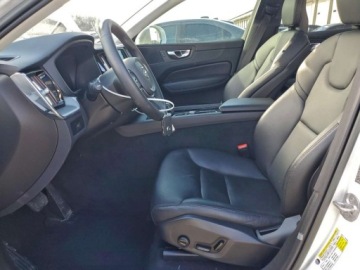 Volvo XC60 II 2023 Volvo XC 60 Core 2023 2.0 Benzyna 247KM, zdjęcie 7