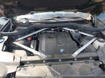 BMW X7 2021 BMW X7 xDrive40i 2021 3.0 Benzyna 335KM, zdjęcie 9