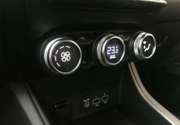 Renault Captur II Crossover 1.0 TCe 90KM 2021 Renault Captur Renault Captur 1.0 TCe Intens Benzyna 90KM, zdjęcie 27