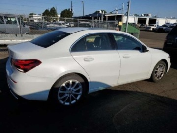 Mercedes Klasa A W177/V177 2019 Mercedes-Benz Klasa A Mercedes-Benz A-Class A 220 2.0 Benzyna 188KM, zdjęcie 3