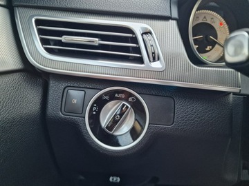 Mercedes Klasa E W212 Kombi Facelifting 200  184KM 2013 Mercedes E 200 Avantgarde Lift Automat Ledy, zdjęcie 33