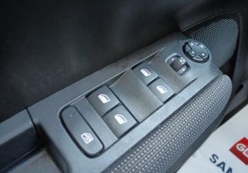 Citroen C3 Aircross  I Crossover Facelifting 1.2 PureTech 130KM 2022 Citroen C3 Aircross BLACK WEEK 1.2 PB 130KM Shine EAT6 FV23 Salon PL Serwi, zdjęcie 23