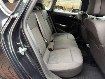 Opel Astra J Hatchback 5d 1.4 Twinport ECOTEC 100KM 2012 Opel Astra TYLKO125tyśkm SELECTION 2012 Klima 5D ZADBANA 1.4 Zwykła Benzyna, zdjęcie 26