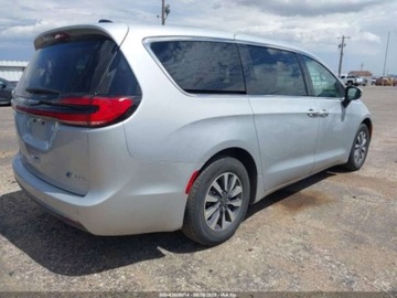 Chrysler Pacifica II 2023 Chrysler Pacifica Hybrid Touring, 2023r., 3.6L 3.6 Hybryda Plug-in 260KM, zdjęcie 3