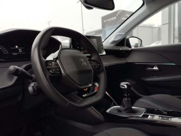 Peugeot 208 II Hatchback 1.2 PureTech 102KM 2022 Peugeot 208 1.2 PureTech 100 (101 KM) SS Allure Pack FV23 1.2 Benzyna, zdjęcie 12