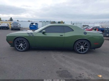 Dodge Challenger III 2018 Dodge Challenger 5.7 V8 benzyna 372KM wersja RT Plus SHAKER , mala szkoda, zdjęcie 8