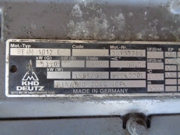 DEUTZ BF4M 1012E 4-цилиндровый дизельный двигатель