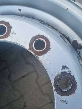 СТАЛЬНОЙ ОБОД ШИРОКИЙ ПЕРЕДНИЙ 22,5 X 11,75 ET 135 TIR