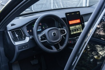 Volvo XC60 II Crossover Plug-in Facelifting 2025 2.0 T8 Plug-in hybrid 455KM 2026 Volvo XC 60 Ultra Black Edition T8 AWD plug-in, zdjęcie 10