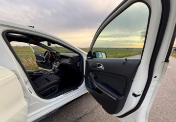 Mercedes Klasa A W176 Hatchback 5d Facelifting AMG 45 AMG 381KM 2016 Mercedes-Benz Klasa A a45 a 45 AMG 381kM PISEMNA GWARANCJA w cenie Trans, zdjęcie 22