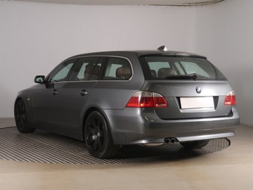 BMW Seria 5 E60 Touring 530 d 218KM 2005 BMW 5 530d, 214 KM, Automat, Xenon, Klima, zdjęcie 3