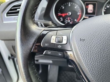 Volkswagen Tiguan II SUV 2.0 TDI 150KM 2019 Volkswagen Tiguan SalonPL serwis ASO 2.0TDI 150KM bezwypadkowy pakiety IQ., zdjęcie 13