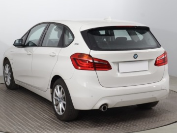 BMW Seria 2 F22-F23-F45-F46 Active Tourer Facelifting 225xe 224KM 2019 BMW 2 Active Tourer 225xe Active Tourer, 4X4, zdjęcie 3