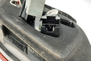 LEVÝ SVĚTLO KRYT KUFRU MERCEDES-BENZ E (W212) A2128200764 2.1L DIESEL