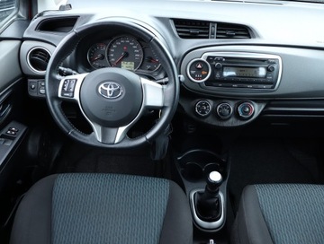 Toyota Yaris III Hatchback 5d 1.0 VVT-i 69KM 2012 Toyota Yaris 1.0 VVT-i, Salon Polska, Klima, zdjęcie 6