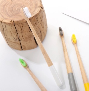 ЭКО бамбуковая зубная щетка GREEN WOOD