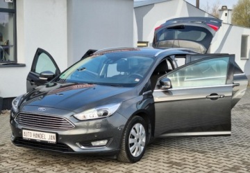 Ford Focus III Kombi Facelifting 1.5 EcoBoost 150KM 2018 Ford Focus 1,5 Benzyna 150KM Xenon Navi Kamera Led Serwis 1.5 Benzyna, zdjęcie 7