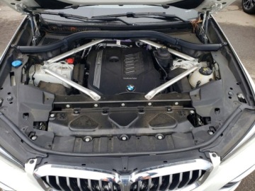 BMW X5 G05 2022 BMW X5 xDrive40i 2022 3.0 Benzyna 335KM, zdjęcie 6