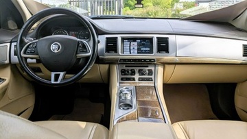 Jaguar XF I Sportbrake 2.2 D 163KM 2012 Jaguar XF 2.2D 163PS Bezwypadkowy Biksenon Skóra, zdjęcie 32