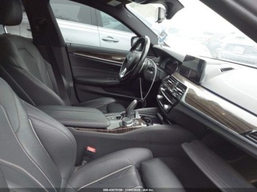 BMW Seria 5 G30-G31 2017 BMW Seria 5 530i, 2017r., 2.0L 2.0 Benzyna 248KM, zdjęcie 7