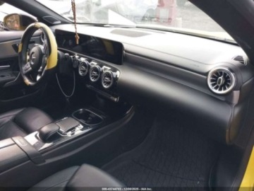 Mercedes CLA C118/X118 2020 Mercedes-Benz CLA 2020 r.,2,0 L 250 4MATIC 2.0 Benzyna 221KM, zdjęcie 8