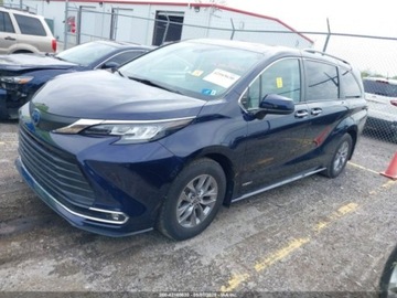 Toyota Sienna III 2021 Toyota Sienna XLE 2021 2.5l 2.5 Hybryda 189KM, zdjęcie 1