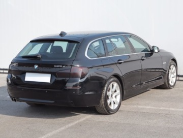BMW Seria 5 F10-F11 Touring Facelifting 525d 218KM 2015 BMW 5 525d xDrive, 214 KM, 4X4, Automat, Navi, zdjęcie 4