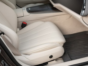 Mercedes Klasa E W214 Sedan 2.0 220d 197KM 2025 Mercedes E 220 4MATIC Avantgarde Szklany Dach, zdjęcie 29