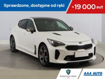 Kia Stinger Liftback 3.3 T-GDi 370KM 2018 Kia Stinger 3.3 T-GDI, Serwis ASO, 4X4, Automat