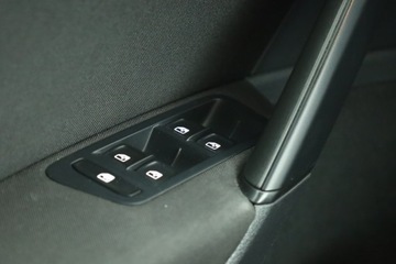 Volkswagen Golf VII Variant 1.6 TDI CR DPF BlueMotion Technology 90KM 2017 VW Golf 1.6 TDI, Salon Polska, Klima, Tempomat, zdjęcie 14