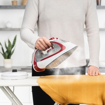 Żelazko parowe BEZPRZEWODOWE LED First Austria RED