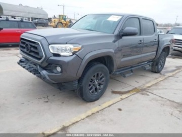 Toyota Tacoma II 2022 Toyota Tacoma 2022r., SR5, od ubezpieczalni 2.7 Benzyna 159KM, zdjęcie 2