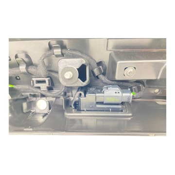 Blenda tylnej klapy Citroen C4 III 2021 9834897880