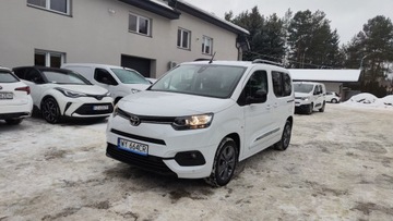 Toyota Proace II 2022 Toyota PROACE CITY City Verso 1.2 D-4T Family 5 os