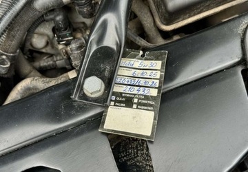 BMW Seria 5 F10-F11 Limuzyna Facelifting 550i 450KM 2014 BMW Seria 5 BMW Seria 5 550i Luxury Line 4.4 Benzyna 450KM, zdjęcie 38