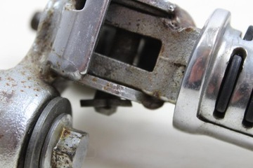 YAMAHA XV1000 VIRAGO 56X КОМПЛЕКТ ПОДНОЖКИ ПЕРЕДНЕЙ ПРАВОЙ СПРАВА