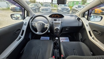 Toyota Yaris II Hatchback 5d 1.33 Dual VVT-i 101KM 2010 Toyota Yaris klima, zdjęcie 17