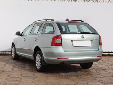 Skoda Octavia II Kombi 1.6 TDI CR DPF 105KM 2009 Skoda Octavia 1.6 TDI, Salon Polska, Klima, zdjęcie 3