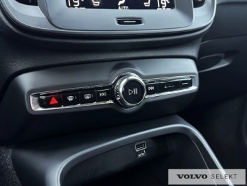 Volvo XC40 Crossover 1.5 T3 163KM 2021 Volvo XC 40 T3 Momentum Core | Salon PL | Bezwypad, zdjęcie 16