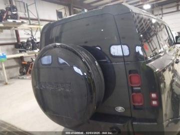 Land Rover Defender IV (L663) 2022 Land Rover Defender 110 X-Dynamic Se 2022 3.0l 3.0 Benzyna 395KM, zdjęcie 3