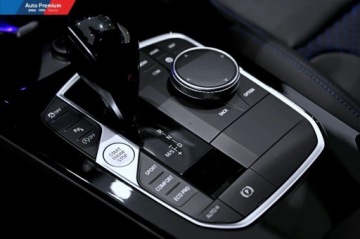 BMW Seria 1 F70 2024 BMW Seria 1 118iFV23LED Fog lightsKierownica skorzana M 1.5 Benzyna, zdjęcie 5