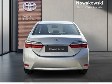 Toyota Corolla XI Sedan Facelifting 1,6 Valvematic 132KM 2018 Toyota Corolla 1.6 Premium MS EU6 Seria E16 (2012-, zdjęcie 4