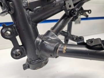 YAMAHA YZF R7 22-24 рама слегка повреждена