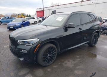 BMW X5 G05 M SUV 4.4 M50i 530KM 2020 BMW X5 M 2020r., M50i, 4.4L, od ubezpieczalni 4.4 Benzyna 530KM, zdjęcie 2
