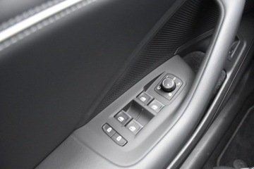 Volkswagen Passat B8 Variant Facelifting 2.0 TDI SCR 150KM 2025 Volkswagen Passat Variant 150KM TDI DSG Elegance IQDrive Alu17 Kamera360 H, zdjęcie 25