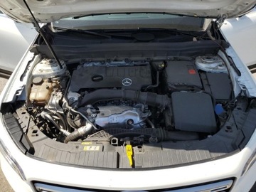 Mercedes GLB 2022 Mercedes-Benz GLB 250 2022 2.0l 2.0 Benzyna 221KM, zdjęcie 6