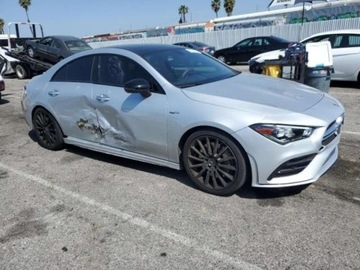 Mercedes CLA C118/X118 2021 Mercedes-Benz CLA 2021, 2.0L, 4x4, 35 AMG, od ubezpieczalni 2.0 Benzyna, zdjęcie 3